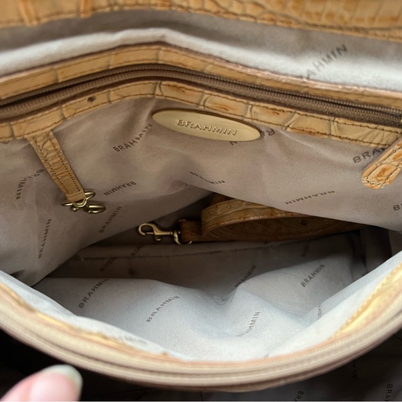 Brahmin Satchel Designer Handbag with Shoulder Strap EUC - Picture 10 of 13